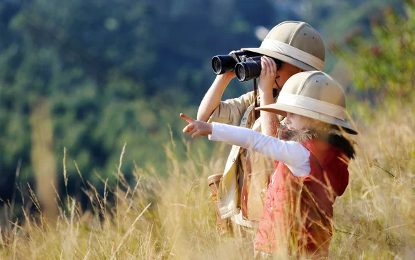 Fun outdoor children playing — Stock Photo, Image