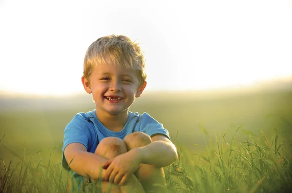 Niño con globos — Foto de Stock