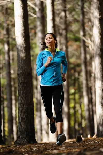 Bosque corriendo mujer —  Fotos de Stock