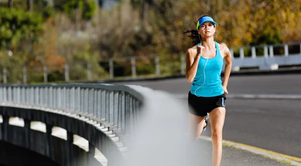 Trottoir courir femme — Photo