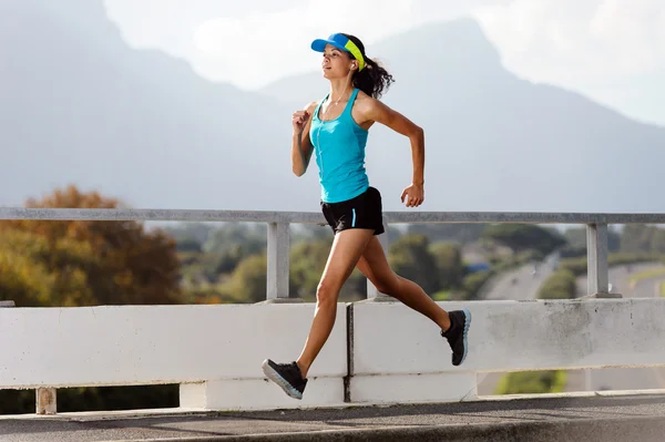 Athlete running outdoors — Stock Photo, Image