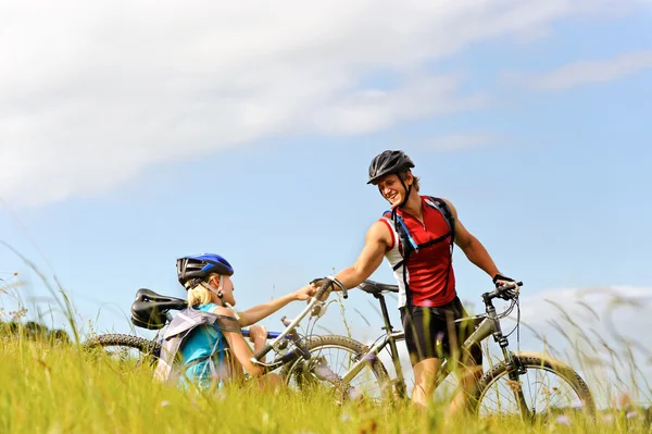 Fiets ongeluk buiten — Stockfoto