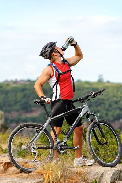 Healthy outdoor lifestyle man — Stock Photo, Image