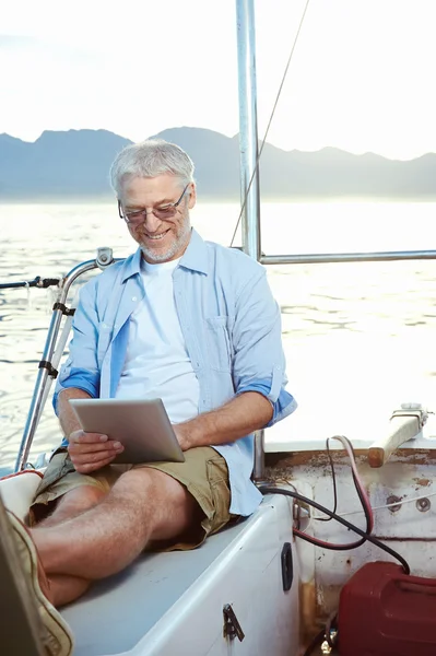 Komputer typu Tablet na łodzi — Zdjęcie stockowe