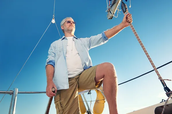 Homme à voile capitaine — Photo