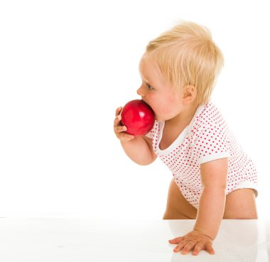 kaşıkla yemek için sevimli bebek kız learining
