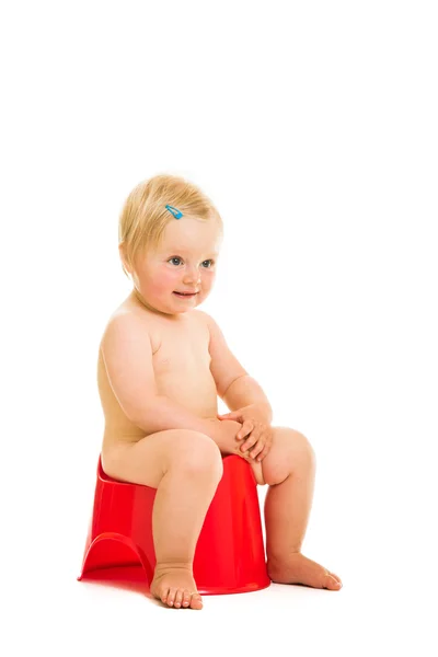 Toddler dziewczynka lichy trainting na białym tle — Zdjęcie stockowe