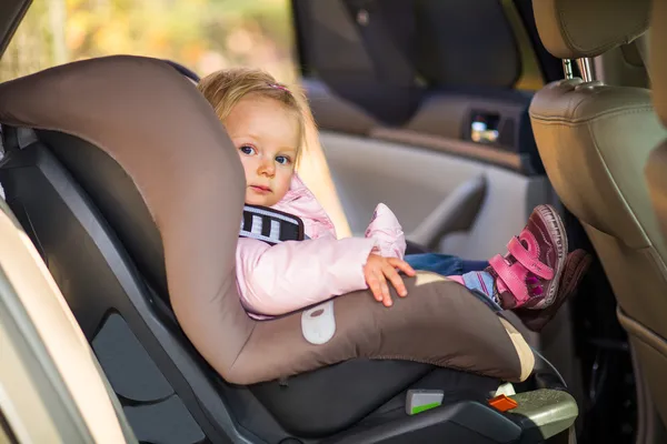 Infant baby girl in car seat — Stock Photo, Image