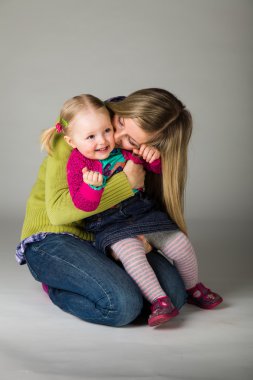 mutlu bebek çocuk ile anne