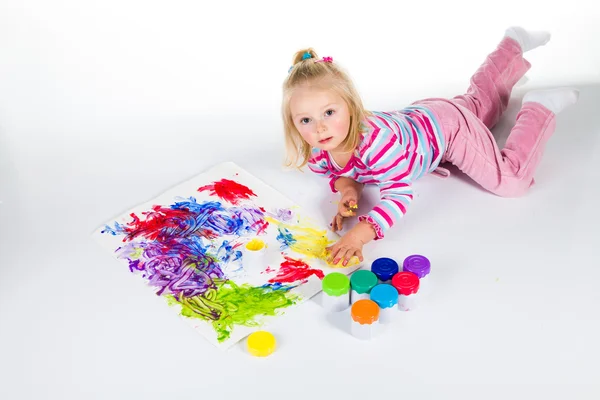 Peinture enfant avec doigts isolés sur blanc — Photo