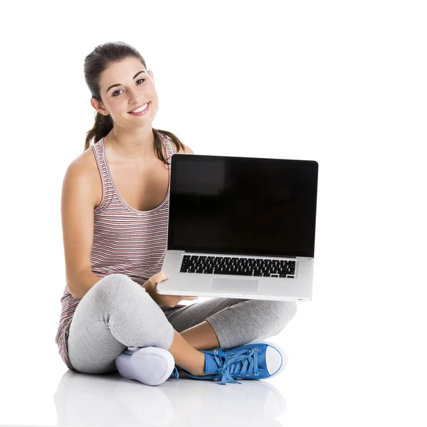 Bir dizüstü bilgisayar ile mutlu öğrenci — Stok fotoğraf