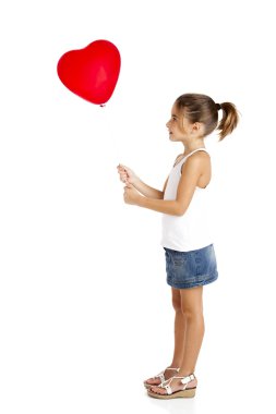 Kırmızı balonlu kız