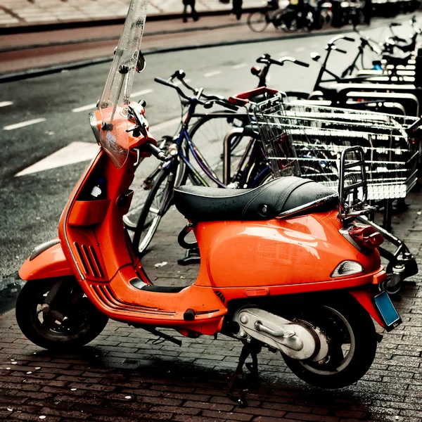 Vespa motorcykel — Stockfoto