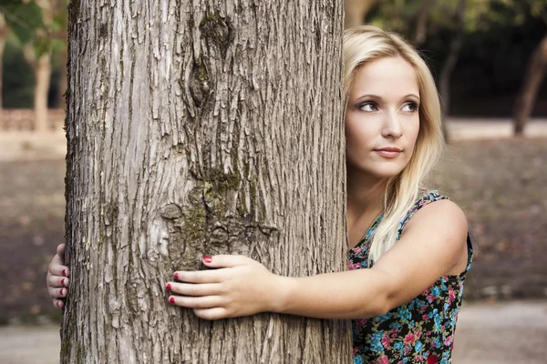 Beautiful girl — Stock Photo, Image