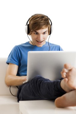 Podcast dinle