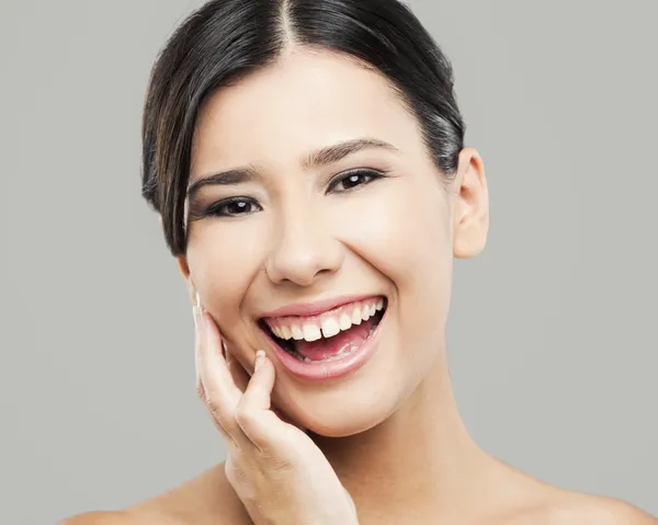 Asian woman laughing — Stock Photo, Image