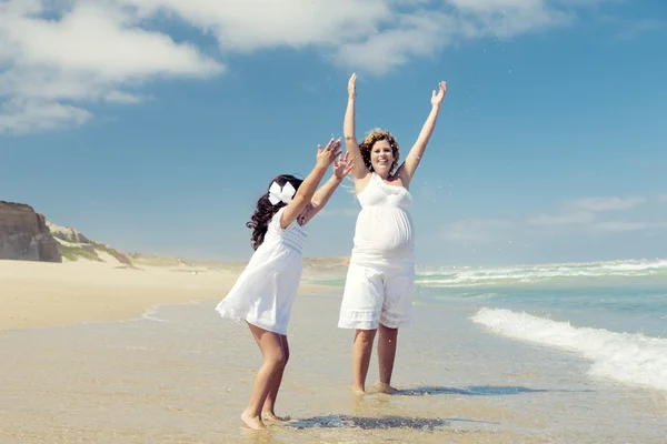 Playing on the beach — Stock Photo, Image