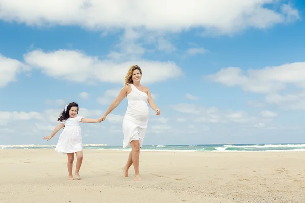 Caminar por la playa — Foto de Stock