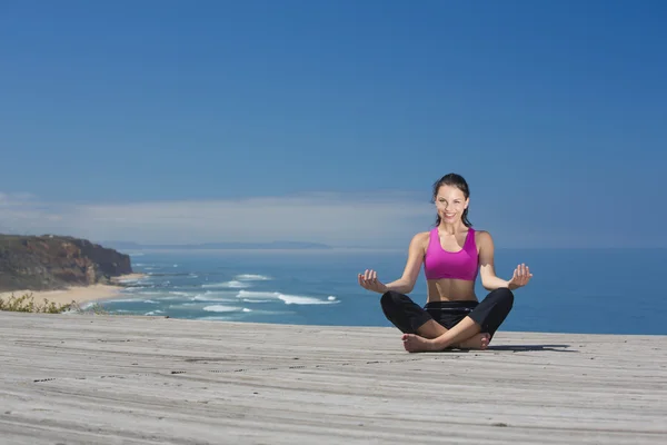 Yoga oefeningen — Stockfoto