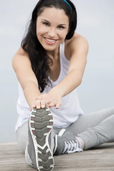 Woman doing exercises — Stock Photo, Image