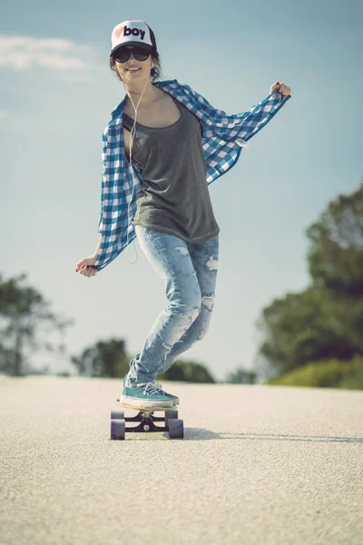 Menina patinadora — Fotografia de Stock