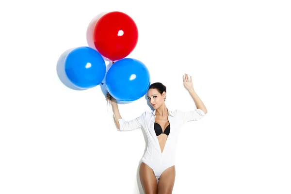 Donna di moda con palloncini — Foto Stock