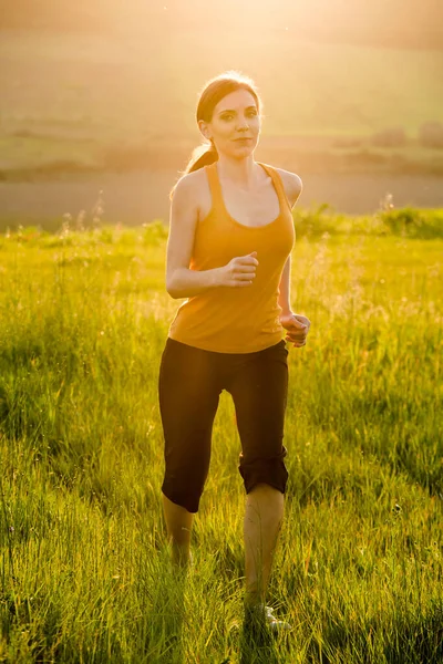 Beautiful Anf Athletic Woman Making Some Morning Exercise — Stock Photo, Image