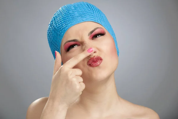 Funny Portrait Beautiful Woman Wearing Swim Cap — стоковое фото