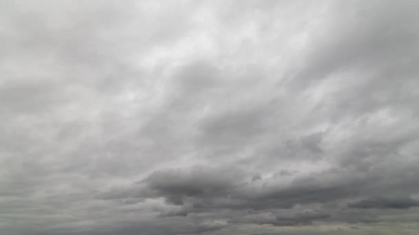 Marco completo cielo nublado gran ángulo time-lapse — Vídeos de Stock