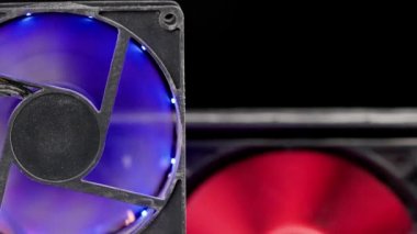 dönen ve tozlu 90 mm pc pervane yakın çekim uçan toz parçacıkları