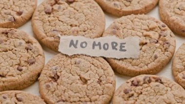 chip cake cookies with chocolate with paper label no more rotating loop