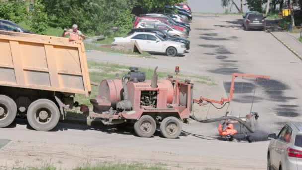 Asphalt Patch Repairing Procees Bitumen Spraying Spray Incjection Machine Patching — Wideo stockowe