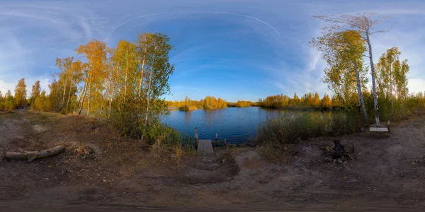 Безшовна Повна Сферична 360 180 Градусів Панорама Вечірнього Автономного Озера — стокове фото