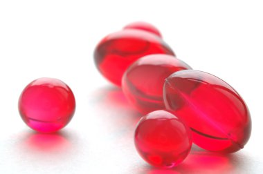 Vitamin e kırmızı hap kapsül yakın çekim