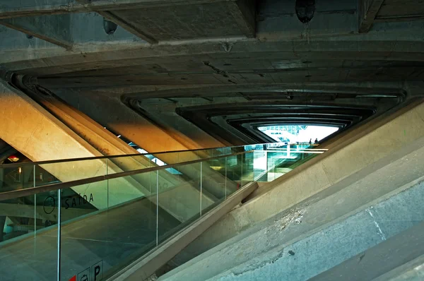 Architecture of modern train station — Stock Photo, Image