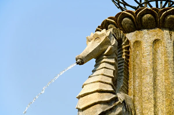 Stenen fontein — Stockfoto