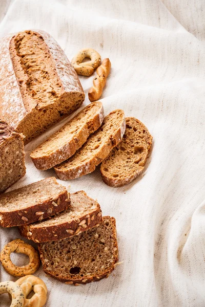 Pan de centeno en rodajas — Foto de Stock