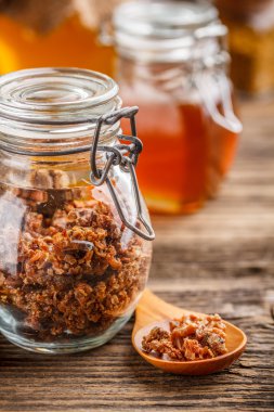 Propolis