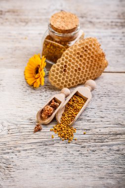 Arı kovanı ürünleri