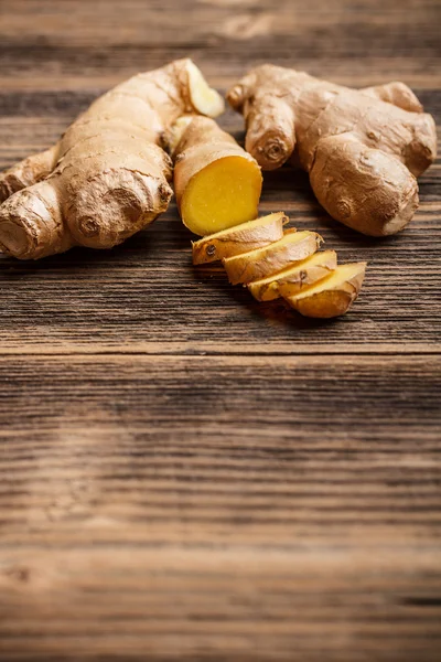 Ginger root sliced — Stock Photo, Image