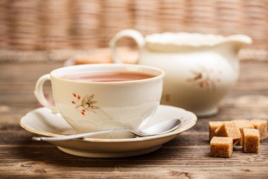 Bir fincan siyah çay.