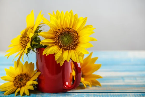 Strauß Sonnenblumen — Stockfoto