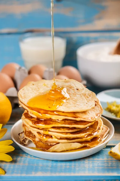 Stack of pancakes — Stock Photo, Image