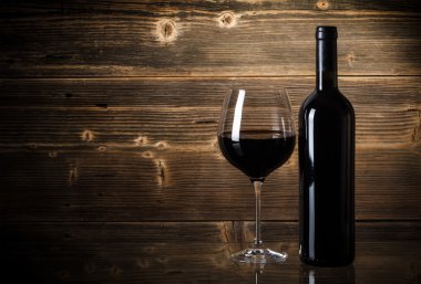 cam şarap şişeleri