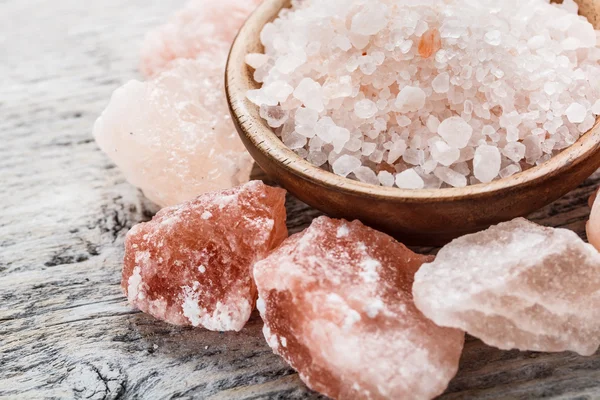 Himalayan rosa kristall salt — Stockfoto