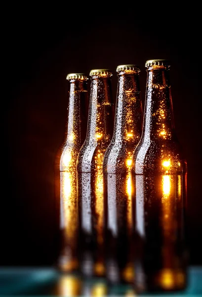 Botellas de cerveza —  Fotos de Stock