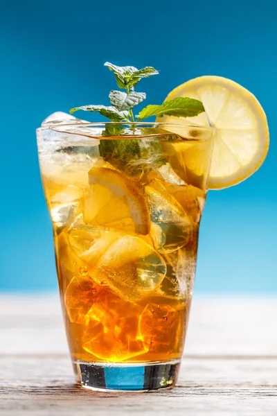 Cold ice tea — Stock Photo, Image