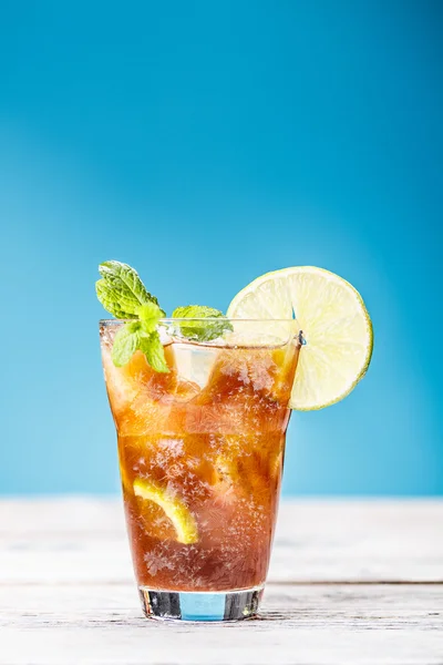 Glass of ice tea — Stock Photo, Image