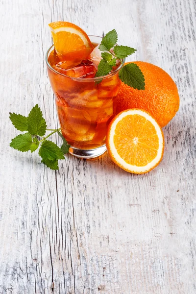 Glass of fruit iced tea — Stock Photo, Image