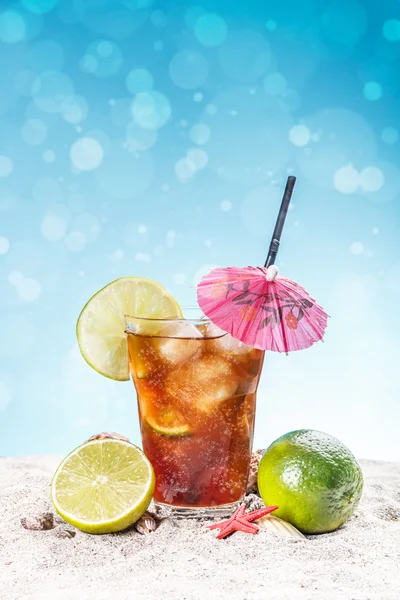 Glass of ice tea — Stock Photo, Image